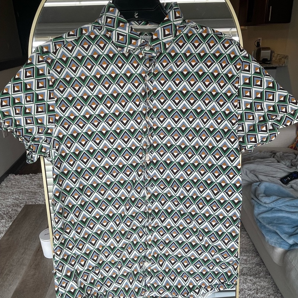 Geometric Print Short-Sleeve Men’s Shirt - Denim & Flower